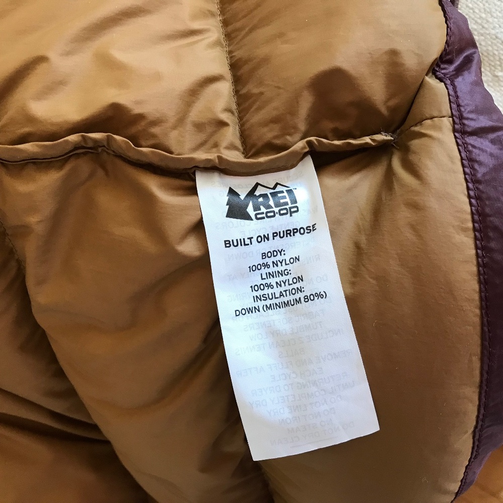 REI CO-OP WOMEN’S STRATOCLOUD DOWN HOODED PUFFER JACKET BURGUNDY XS - Picture 6 of 11